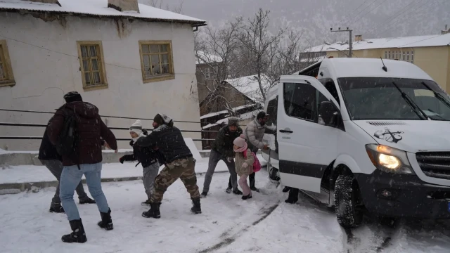 Gümüşhane’de kar esareti