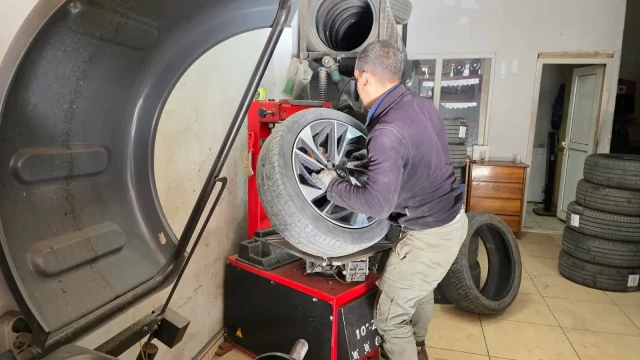 Gümüşhane’de Kış Lastiği Yoğunluğu