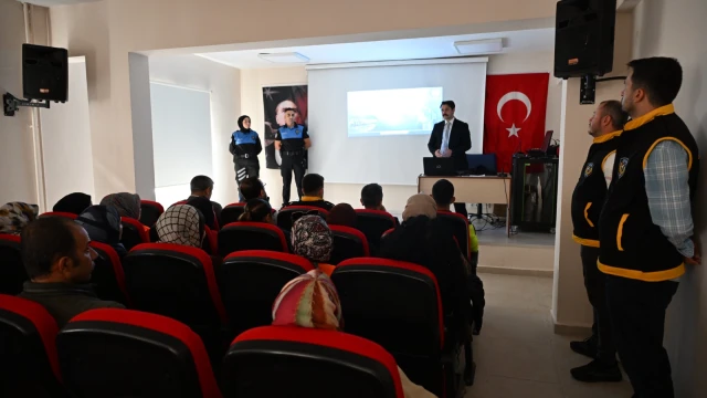 Gümüşhane'de Okul Çevrelerinde Sıkı Güvenlik Tedbiri — Fotoğraf 7