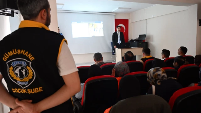 Gümüşhane'de Okul Çevrelerinde Sıkı Güvenlik Tedbiri — Fotoğraf 8
