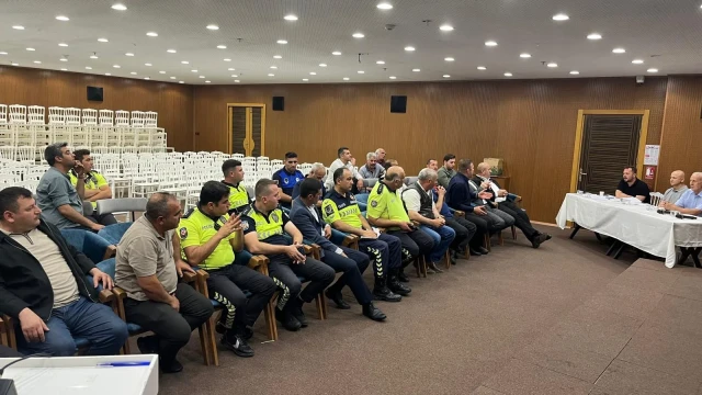 Gümüşhane'de Servis Taşımacılığı Masaya Yatırıldı