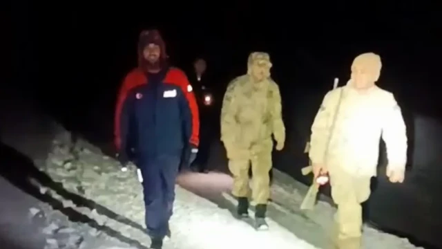 Gümüşhane'de yaylada kar nedeniyle mahsur kalan vatandaşlar kurtarıldı