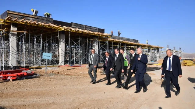 Havalimanı inşaatı hızla yükseliyor