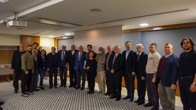 İstanbul’da Süleymaniye Rüzgarı: Mimar Burak Dolu’dan Eski Gümüşhane Konferansı