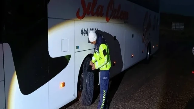 Jandarma Ekipleri Gümüşhane’de Kış Denetimlerini Sıklaştırdı
