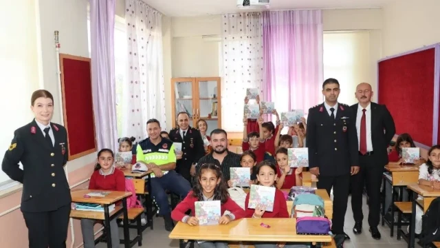 Jandarmadan Anlamlı Ziyaret