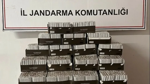 Jandarma'dan kargo operasyonu: 20 bin makaron ele geçirildi