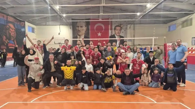 Kasabanın aslanları play-off biletini cebine koydu: 3-2!