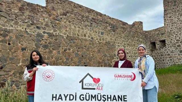 Kov Kalesi Şenliği'nde Sosyal Hizmetler Vatandaşlara Anlatıldı