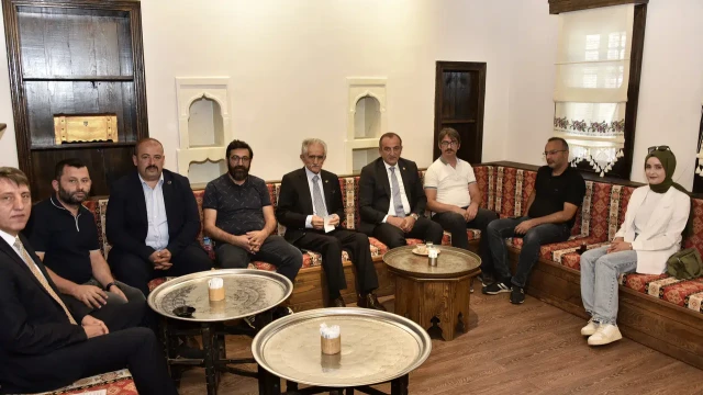 Küçük: “Yolu Şimdilik Valilik Yapacak, Karayolu Ağı İçin Mücadele Edeceğiz”