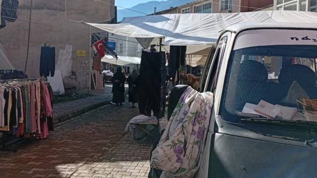 Kürtün pazarında hesap çarşıya uymuyor! — Fotoğraf 2