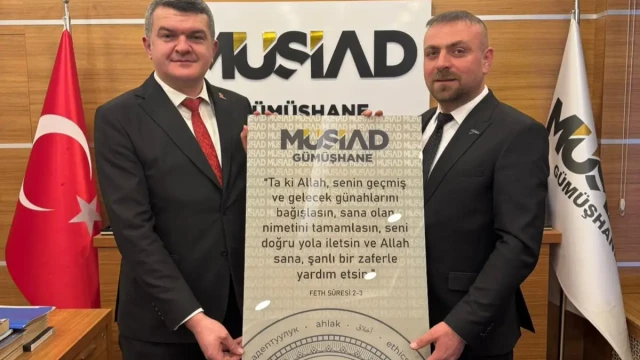 MÜSİAD Gümüşhane'de Bayrak Değişimi: Selim Yıldız, Cihan Canlı'dan Görevi Devraldı!
