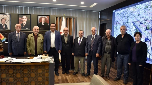 Nuri Dayı Şenliği Derneği Heyeti, Başkan Başer’e iade ziyaretinde bulundu