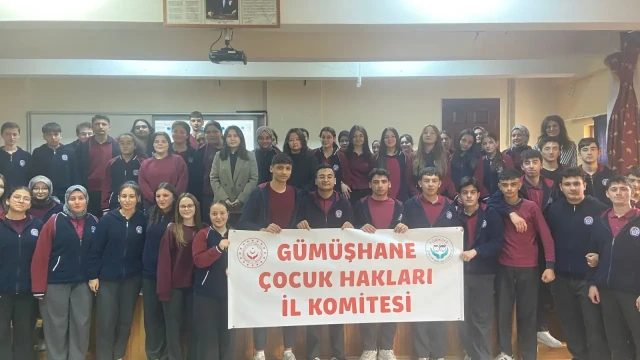 Öğrenciler İçin Kritik Eğitim: Okullarda 'Akran Nezaketi' Dönemi Başladı!