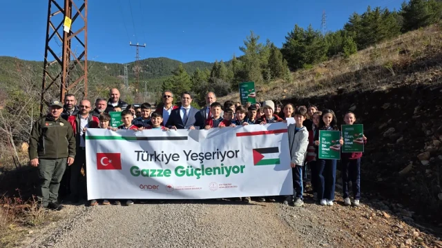 Şehitlerin aziz hatırası ve Gazze’nin umudu toprakla buluştu