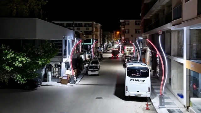 Şiran Geceleri Kırmızı-Beyaza Bürünüyor