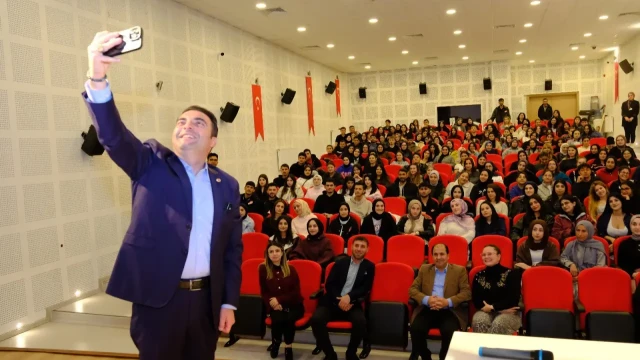 Şiran'da gençler sordu, Başkan Kara cevapladı