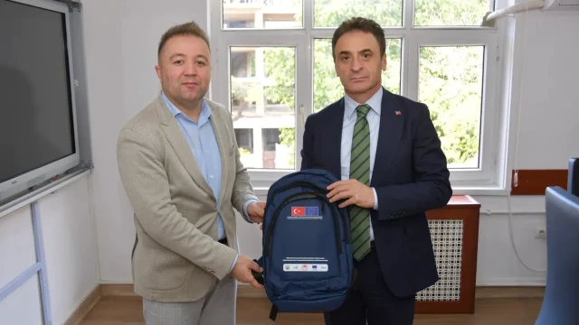 TKDK’dan Öğrencilere Kırtasiye Malzemesi Desteği