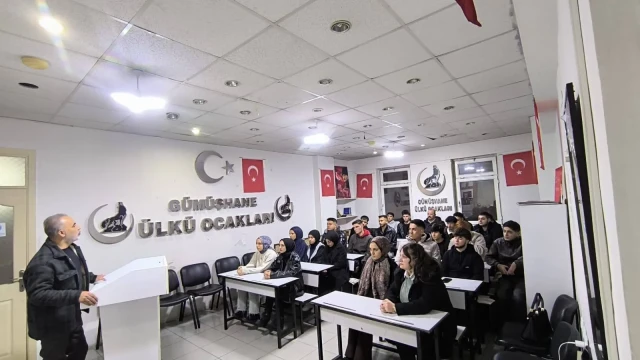 Ülkü Ocakları’nda Medya Okuryazarlığı Semineri