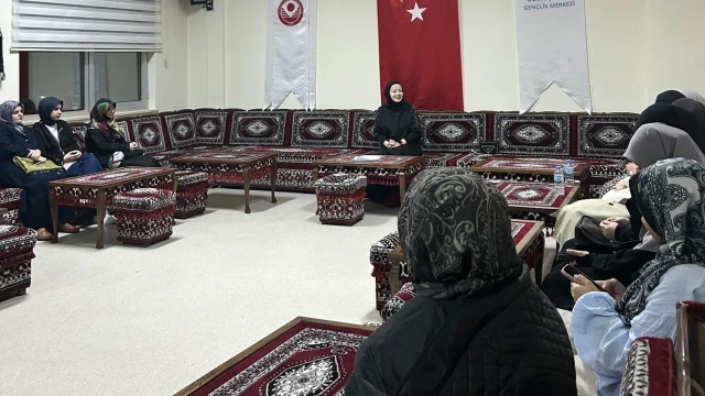 Üniversite-Şehir Buluşmalarında “Kur’ân’da Yaratılış” Konusu Ele Alındı