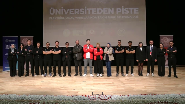 “Üniversiteden Piste: Elektrikli Araç Yarışlarında Takım Ruhu ve Teknoloji” Etkinli Gerçekleştirildi