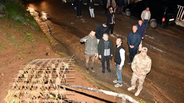 Vali Atay ve Başkan Başer Çamlıca Mahallesi'nde İncelemelerde Bulundu