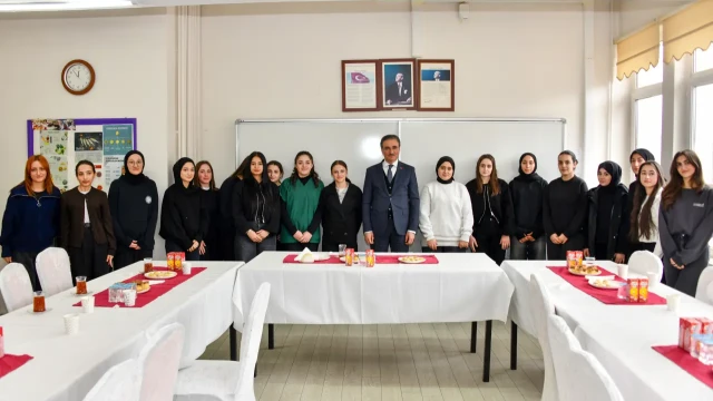 Vali Baruş: Mesleki Eğitim Geleceğin Anahtarıdır