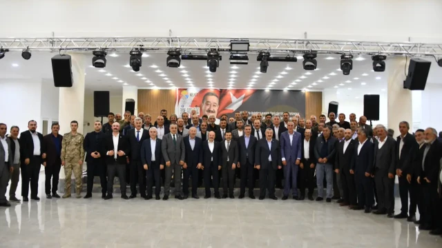 Vali Baruş'tan Muhtarlara Güçlü Mesaj: "Devletin Gören Gözü, Duyan Kulağısınız"