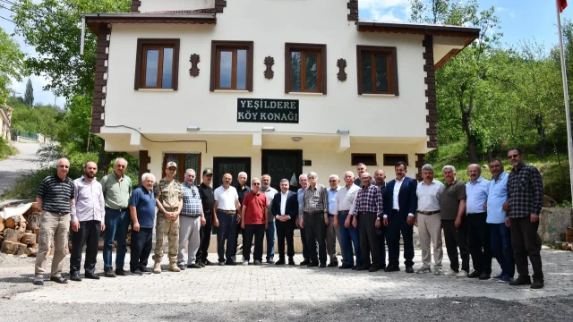 Vali Cevdet Atay, Yeşildere Köyünde vatandaşların taleplerini dinledi