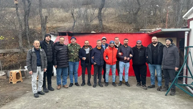 Yaydemir köyünde gençler 20 hektarlık alanda çöp topladı