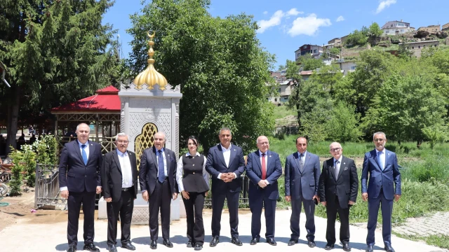 Yerli ve Milli Parti'den Tekke Çıkarması