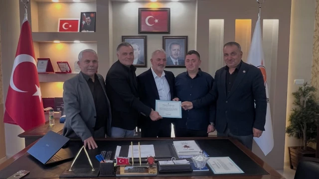 AK Parti Ünlüpınar Gençlik Kolları Başkanlığına Melih Taha Özer Görevlendirildi — Fotoğraf 1