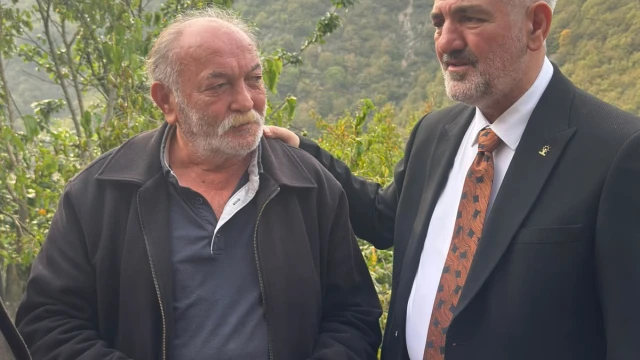 AK Parti’den Kürtün’de Gönül Ziyaretleri — Fotoğraf 1