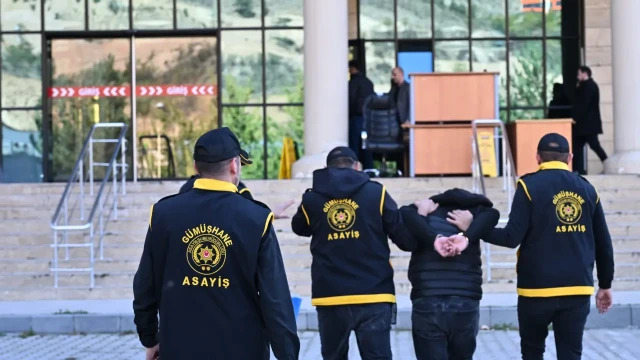Evden Altın Çalan Hırsız Gümüşhane Emniyetinden Kaçamadı — Fotoğraf 6