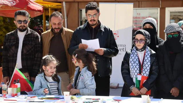 Gazze'deki İnsani Drama Gümüşhane'den Fırça Darbesiyle Tepki — Fotoğraf 8