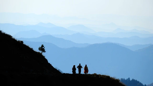 GÜDAK’tan Kürtün'de Karadeniz Manzaralı Sonbahar Yürüyüşü — Fotoğraf 1