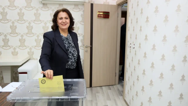 Gümüşhane Barosunda Av. Metin Aslan güven tazeledi — Fotoğraf 7