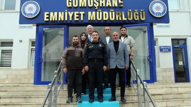 Gümüşhane Gazeteciler Cemiyeti Yönetiminden İl Emniyet Müdürü Mehmet Yüksel'e Ziyaret — Fotoğraf 2