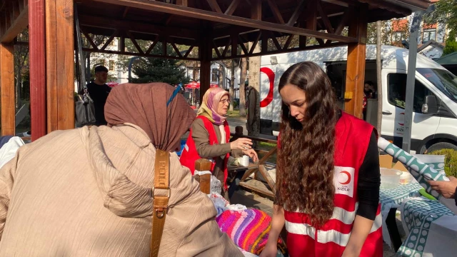 Gümüşhane Kızılay’dan İhtiyaç Sahiplerine Destek Eli — Fotoğraf 3