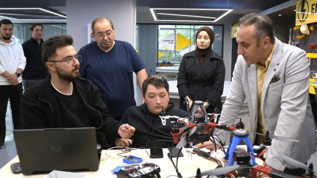 Gümüşhane Üniversitesi Gençlerine Dev İmkan: Hayaller Bu Atölyede Ürüne Dönüşecek — Fotoğraf 6