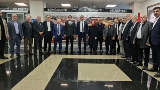 Gümüşhane’de 19 Ekim Muhtarlar Günü Tören ve Ziyaretlerle Kutlandı. — Fotoğraf 4