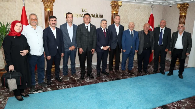Gümüşhane’de 19 Ekim Muhtarlar Günü Tören ve Ziyaretlerle Kutlandı. — Fotoğraf 6