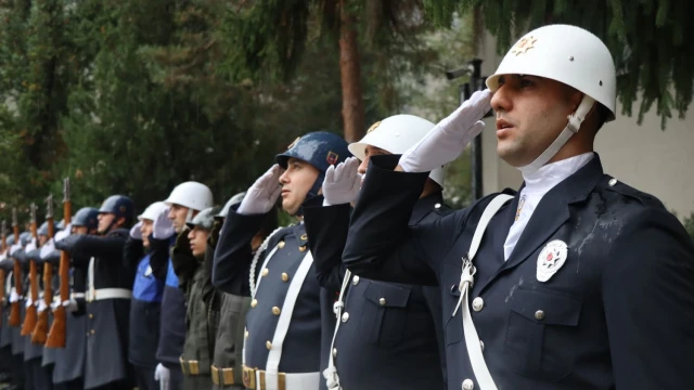 Gümüşhane’de Cumhuriyet’in 103’üncü Yılı İçin İlk Tören Düzenlendi — Fotoğraf 6