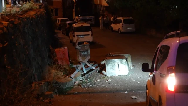 Gümüşhane'de kontrolden çıkan araç kaldırımdaki öğrenciye çarptı: 4 yaralı — Fotoğraf 5