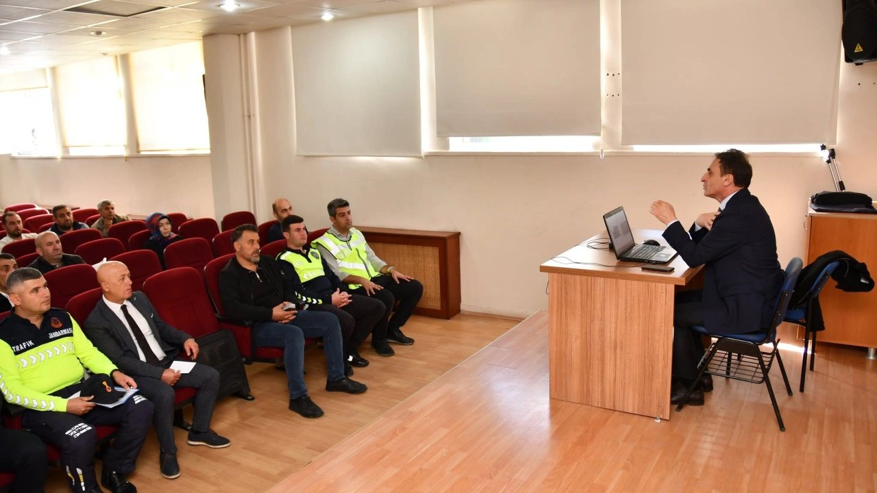 Gümüşhane’de Öğrenci Servisleri İçin Güvenlik Toplantısı