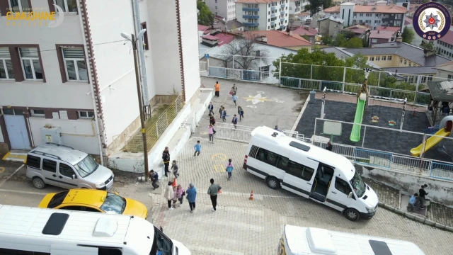 Gümüşhane’de Okul Çevrelerine Drone Destekli Denetim — Fotoğraf 5