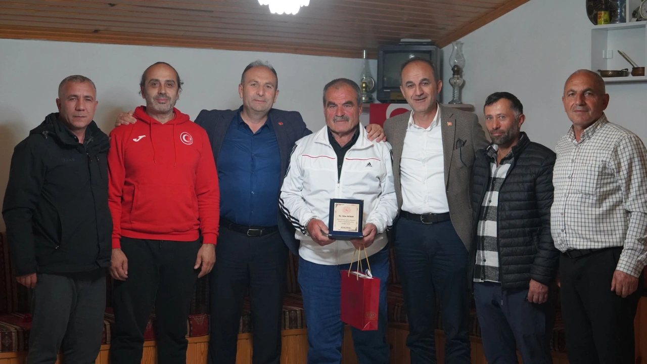 Gümüşhane’de Spora Emek Veren İsimlere Vefa: Alim Duran Unutulmadı