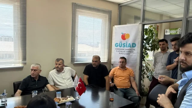 GÜSİAD Bursa Şubesinin Genel Kurulunda Fatih Köse güven tazeledi — Fotoğraf 2