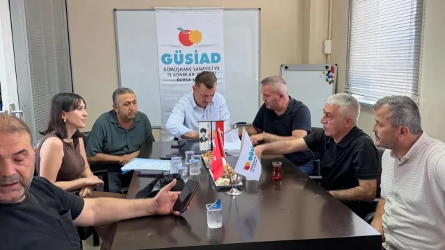 GÜSİAD Bursa Şubesinin Genel Kurulunda Fatih Köse güven tazeledi — Fotoğraf 7