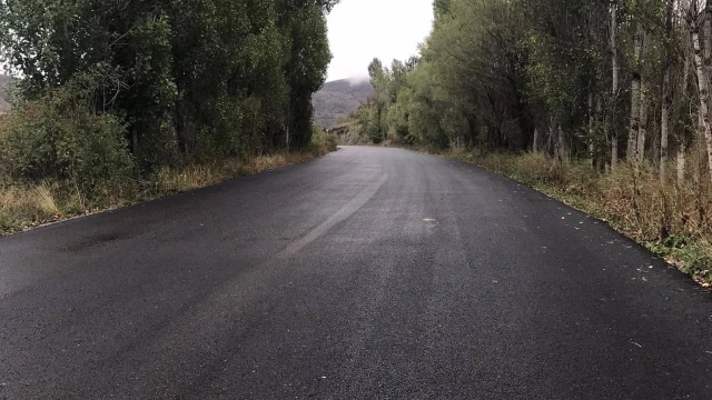Kelkit Kılıççı Grup Yolunda Ulaşım Rahatladı: 1,3 Kilometrelik Çalışma Tamamlandı